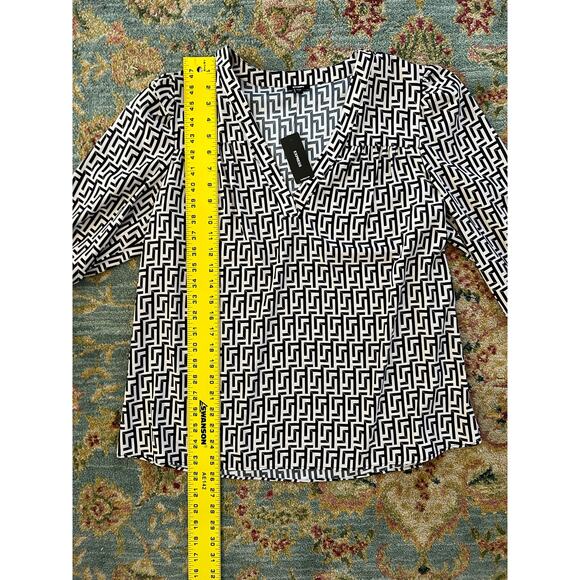 Express Fendi Style Pattern Flowy V-neck Long Sleeve Shirt - Picture 8 of 11